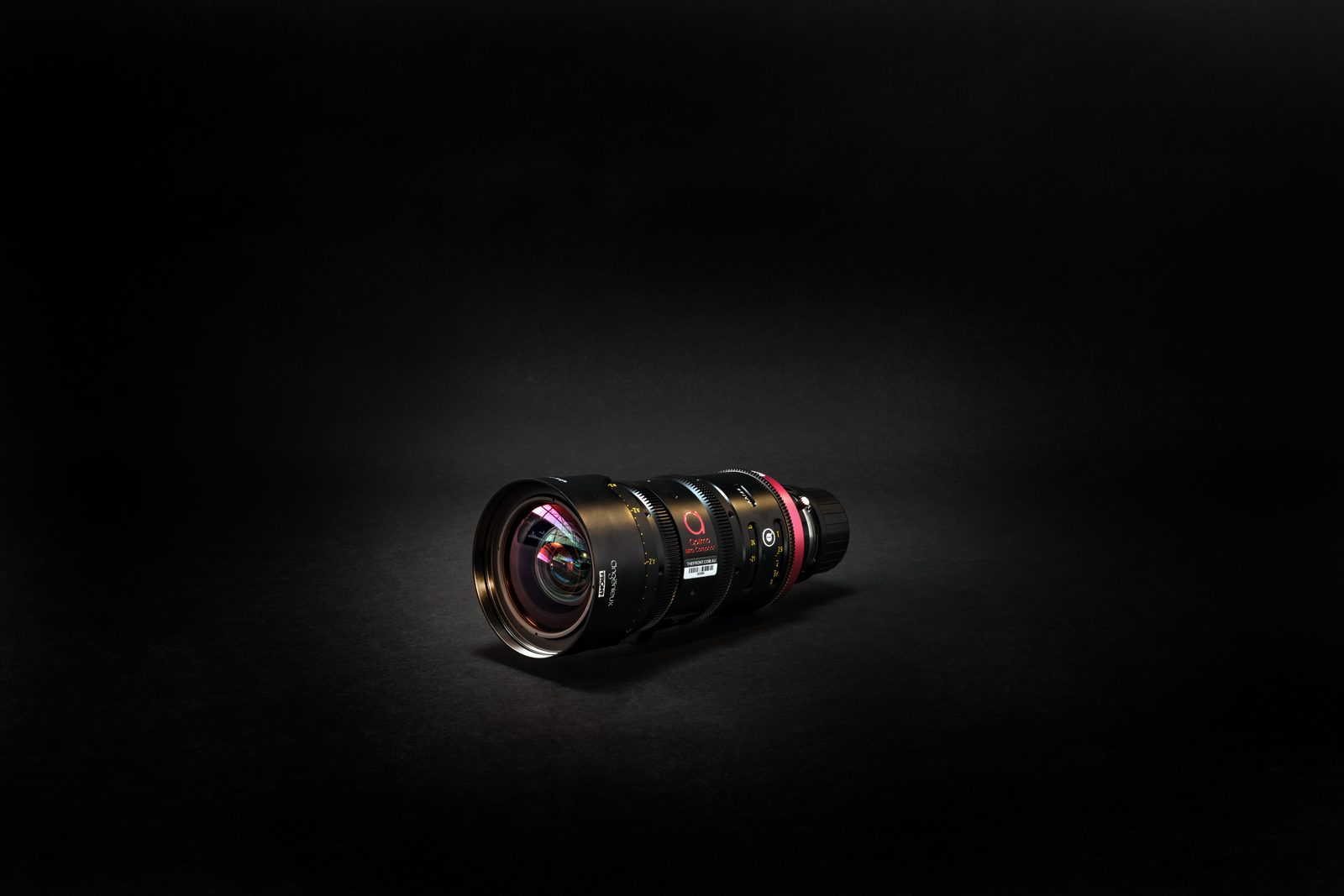 Angénieux Optimo Ultra Compact 37-102mm, view 4