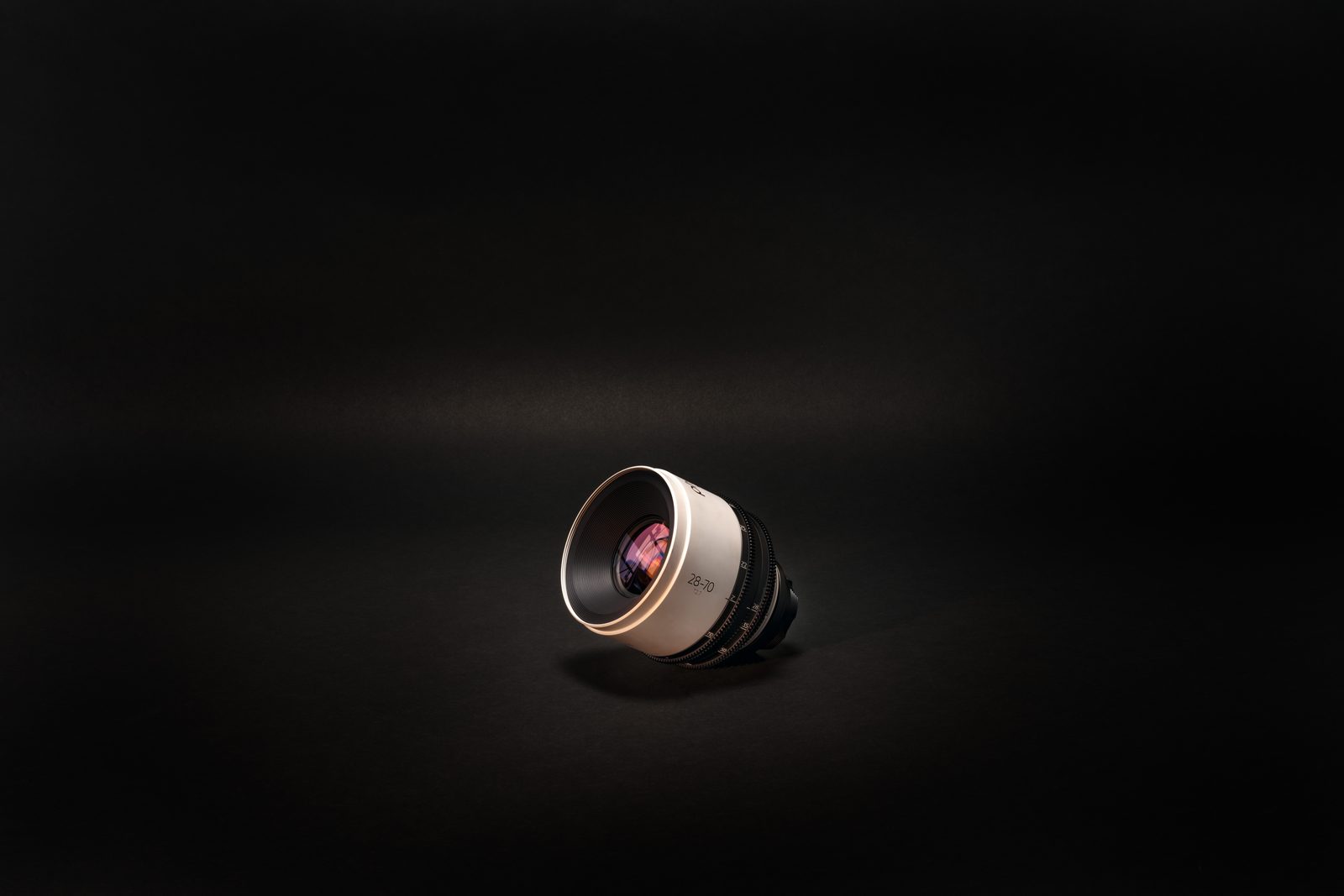 Phénix 28-70mm T2.7 Zoom, view 2