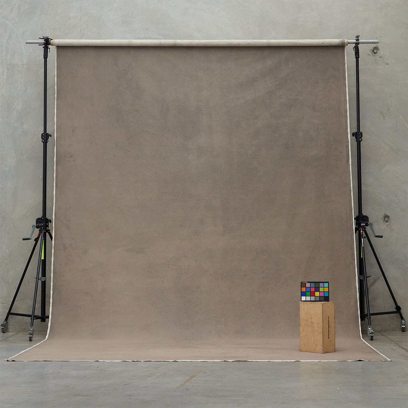 Schmidli Canvas Backdrop - Beige, Brown - 12’ x 20’ Catalogue #1424 product image