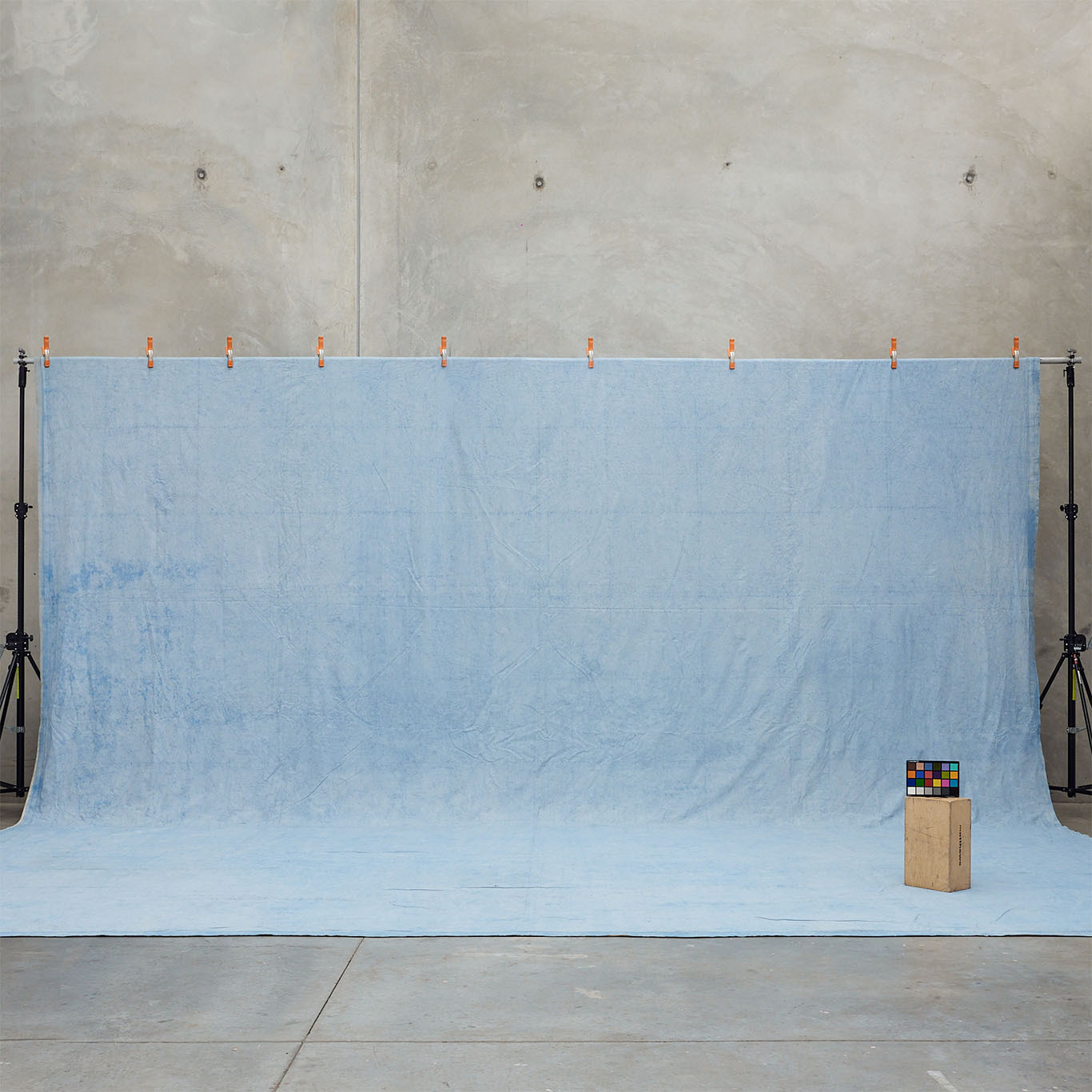 Schmidli Canvas Backdrop - Blue, Light, Cold - Foldable - 26' x 26' Catalogue #0576 product image