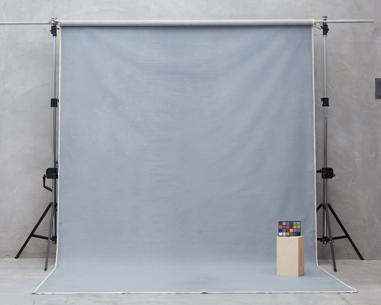 Schmidli Canvas Backdrop - Grey (Black/White), Cold - 12’ x 20’ Catalogue #1466 product image