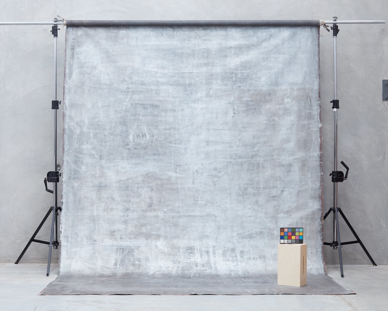 Schmidli Canvas Backdrop - Grey (Black/White), Metallic, Cold - 12’ x 20’ Catalogue #0754 product image