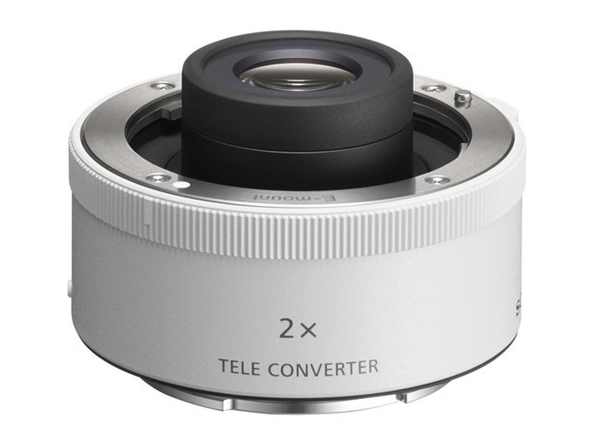 Sony FE 2.0x Teleconverter product image