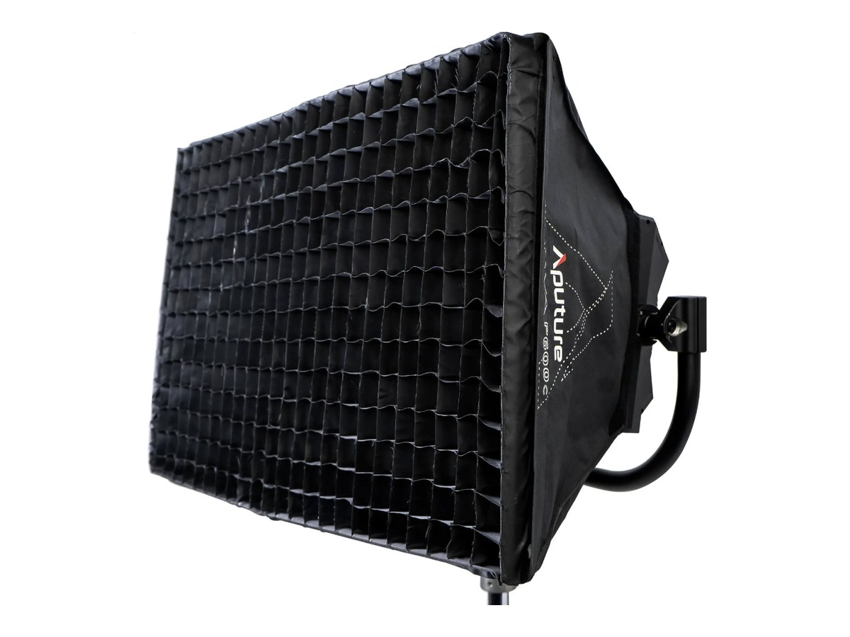 Aputure Nova P600C Softbox with Grid product image