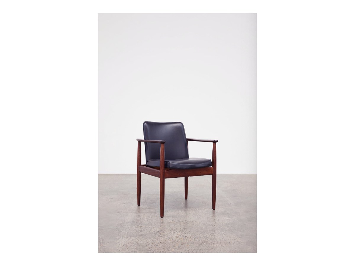 Chair 08 product image