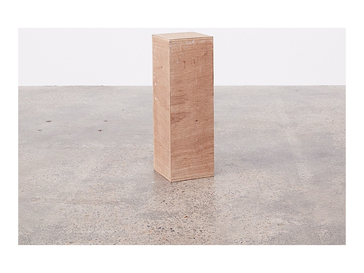 Natural Wooden Plinth (200 x 200 x 600mm) product image